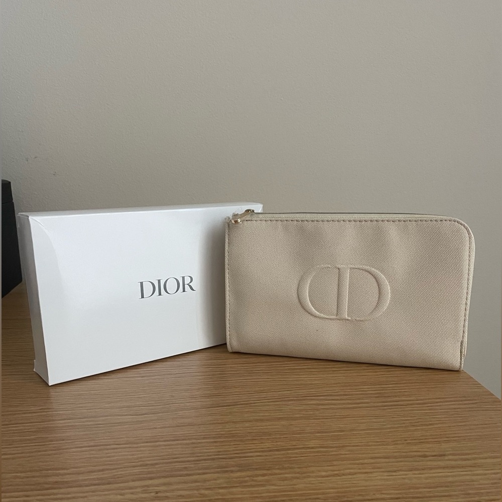 RARE BRAND NEW W/ BOX - Beige Dior Zippered Cosmetic Case/ Clutch